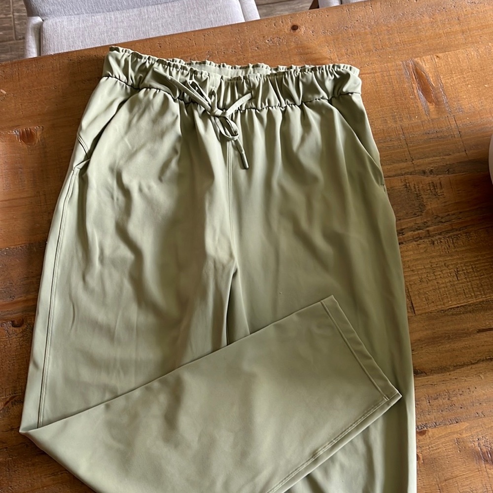 Lululemon High Rise pants
